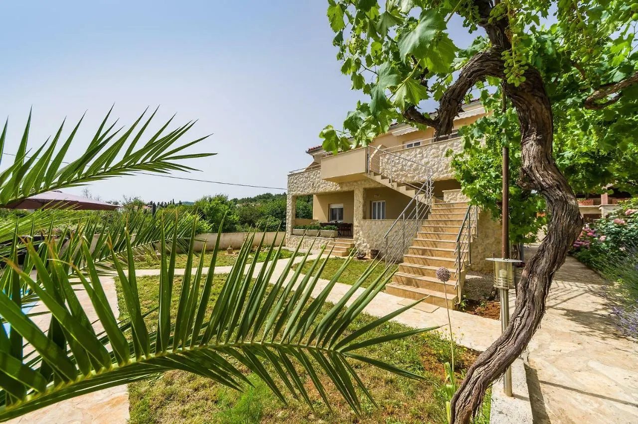 Apartments Veronika Zdrelac 0*,  Croatia